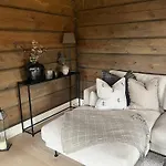 ørnenipa Lodge- Flott Med 6 Sov, 2 Bad Og Beliggenhet Feriehus *