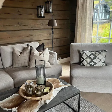 Ornenipa Lodge- Flott Med 6 Sov, 2 Bad Og Beliggenhet Prázdninový dům