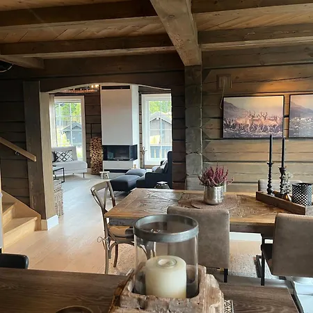 Ornenipa Lodge- Flott Med 6 Sov, 2 Bad Og Beliggenhet בית נופש *